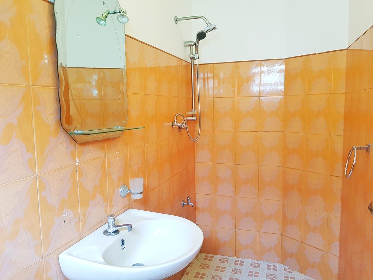 Sweden Inn Guesthouse Хиккадува Экстерьер фото